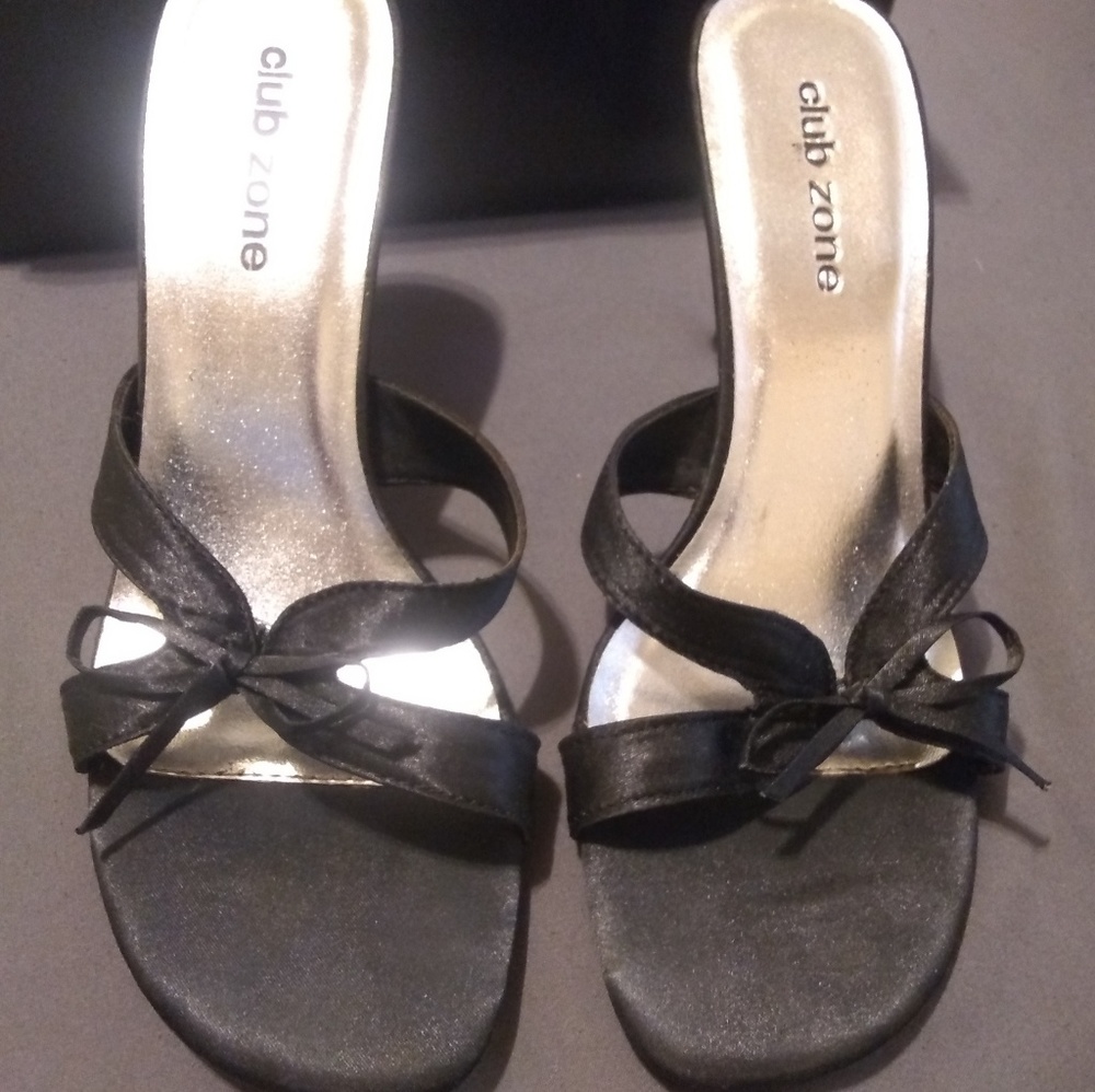 Black heels